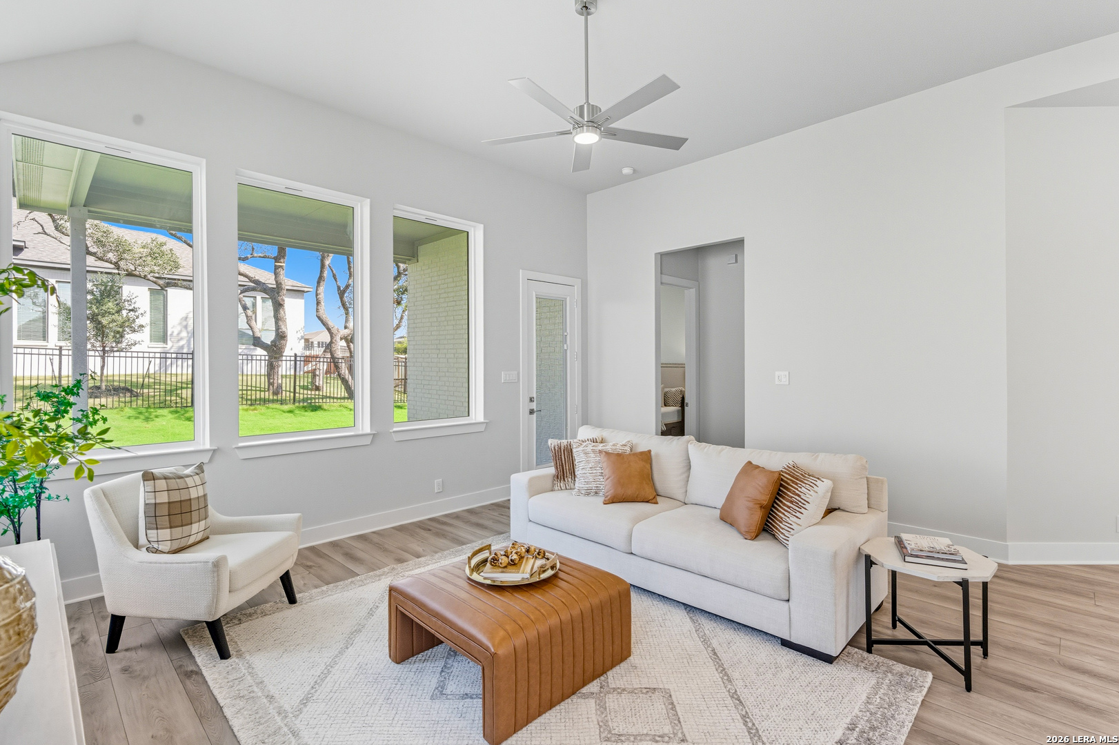 230 Hidalgo Boerne, TX 78006 - Photo 14 of 40