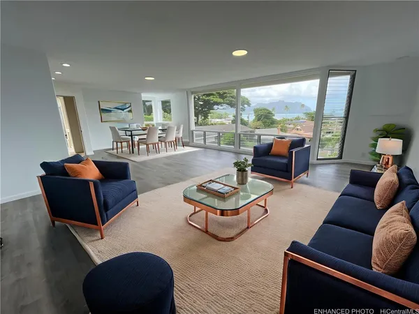 $1,750,000 | 47-218 Kamehameha Highway, Kaneohe, HI 96744