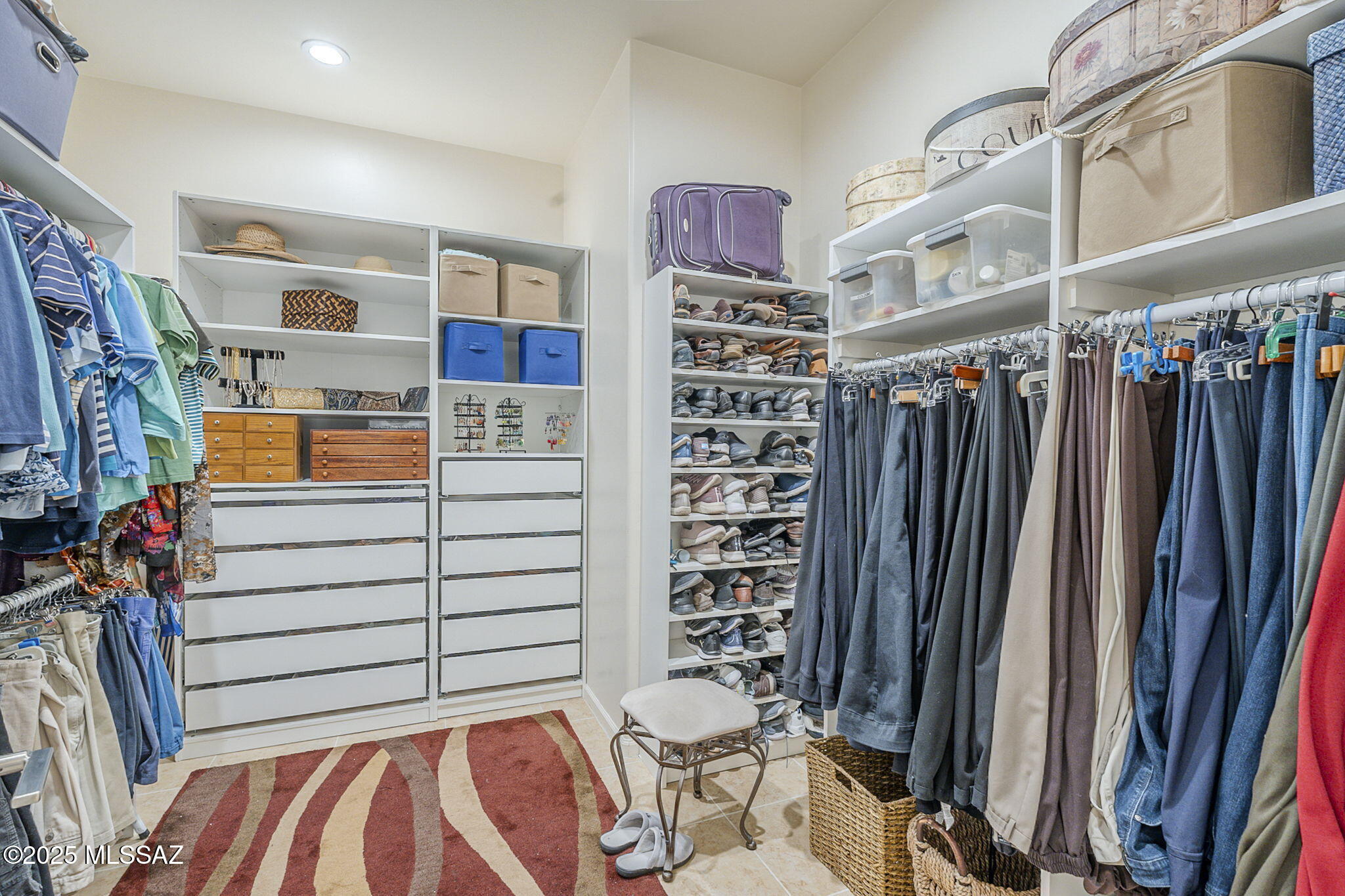 3885 West Anklam Road Tucson, AZ 85745 - Photo 17 of 42 PRIMARY CLOSET