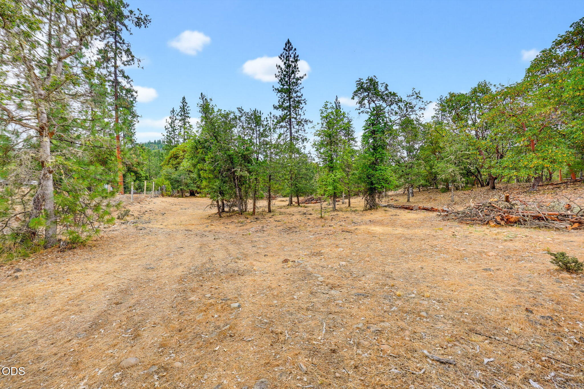 2697 Old Ferry Road Shady Cove, OR 97539 - Photo 17 of 20
