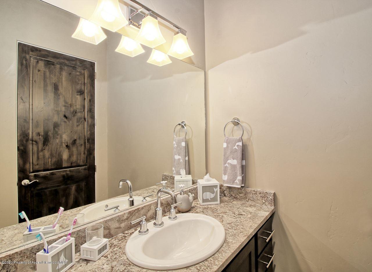 388 West Ridges Boulevard, Unit B Grand Junction, CO 81507 - Photo 13 of 17 20190719-32