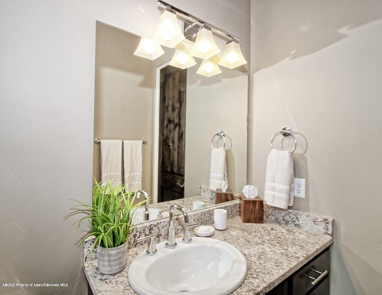 388 West Ridges Boulevard, Unit B Grand Junction, CO 81507 - Photo 15 of 17 20190719-39