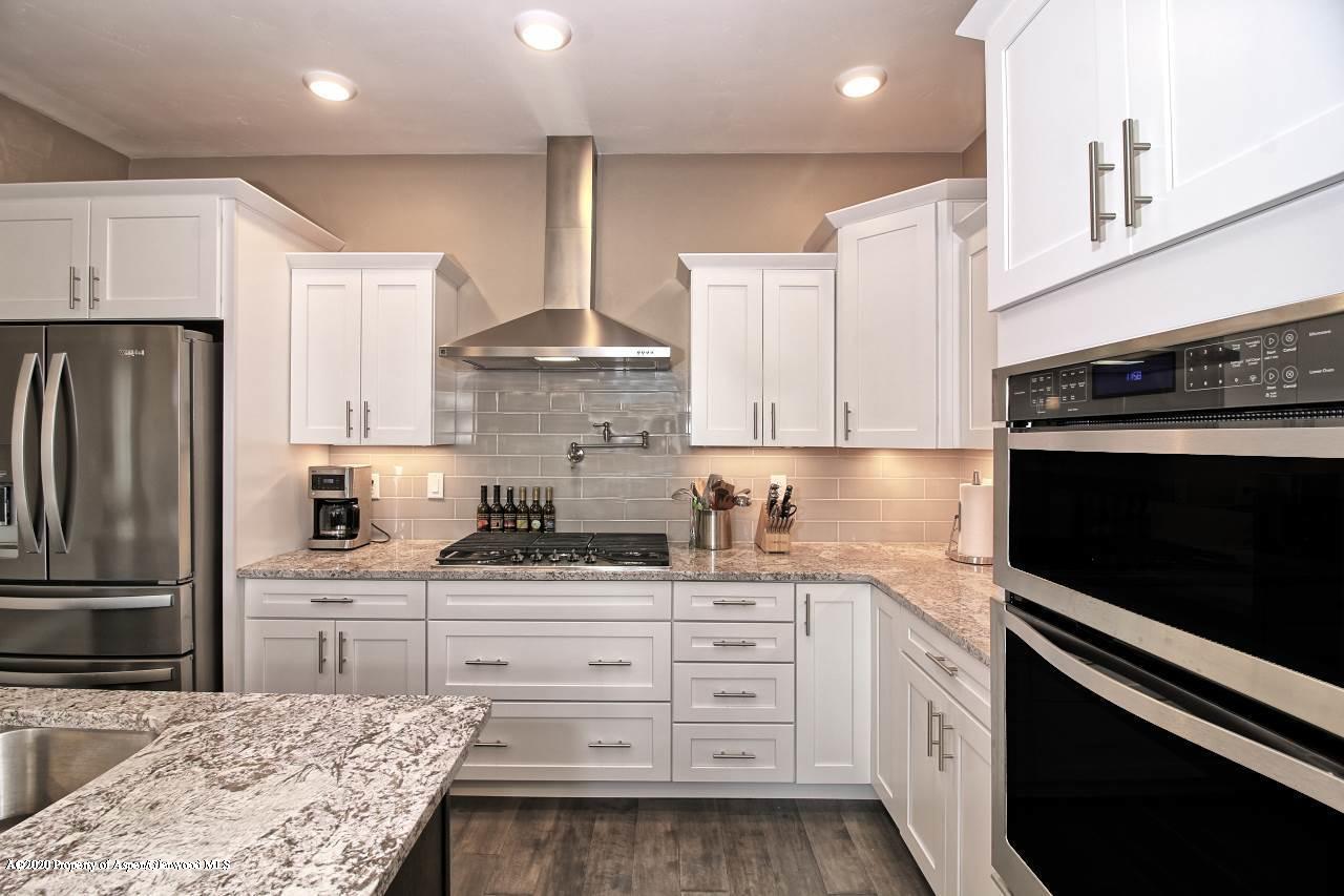 388 West Ridges Boulevard, Unit B Grand Junction, CO 81507 - Photo 5 of 17 20190719-6