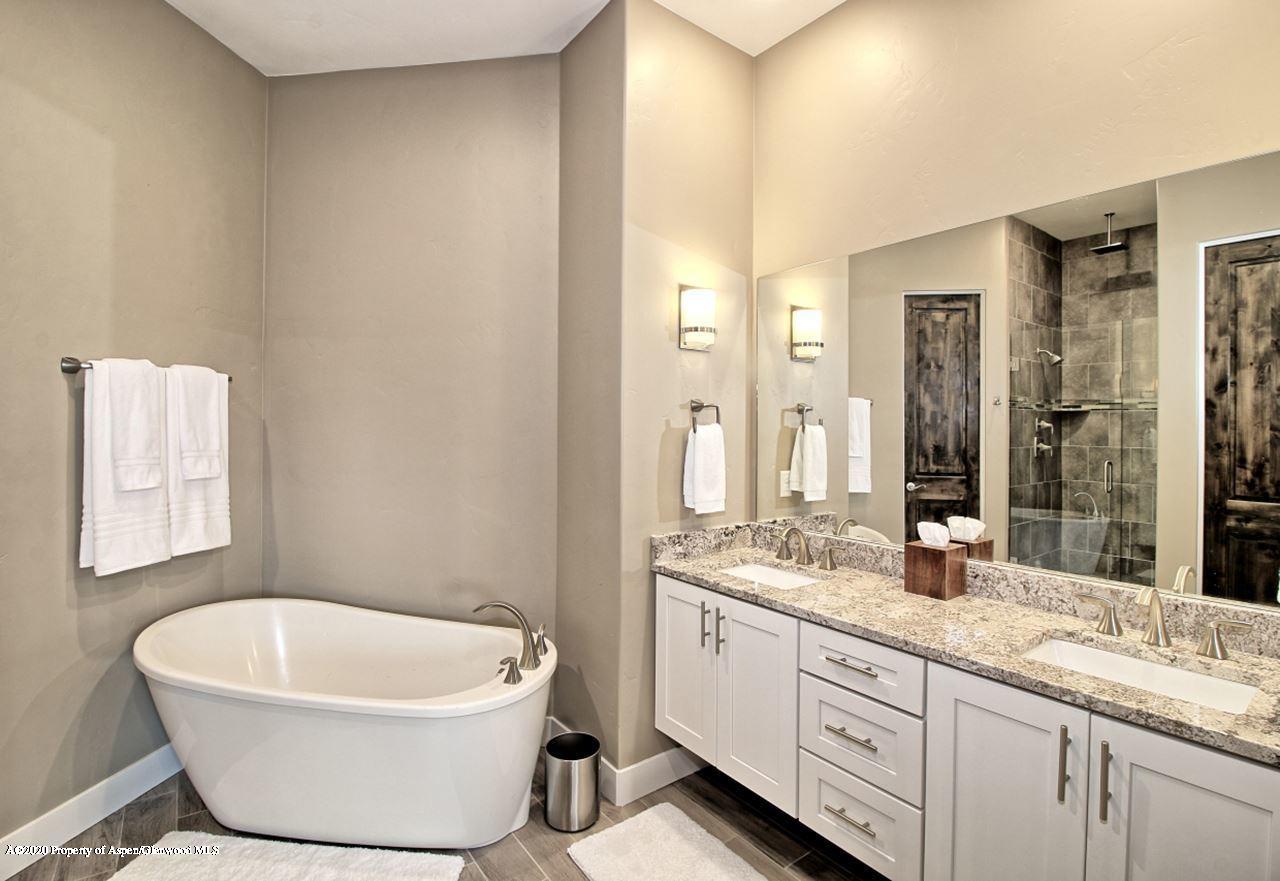 388 West Ridges Boulevard, Unit B Grand Junction, CO 81507 - Photo 7 of 17 20190719-14
