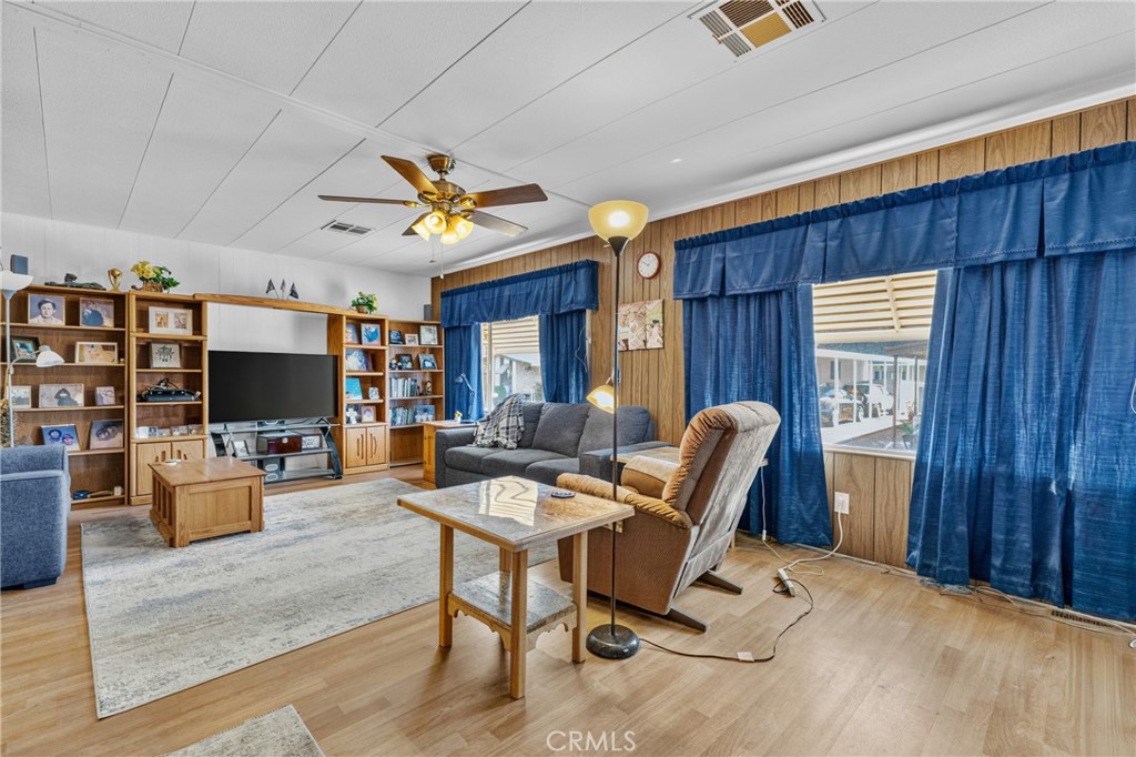 9391 California Avenue, Unit 122 Riverside, CA 92503 - Photo 4 of 31