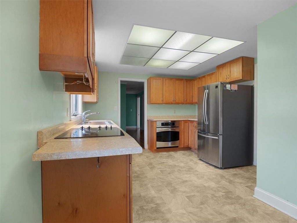 6479 East Port Bay Road Wolcott, NY 14590 - Photo 9 of 42