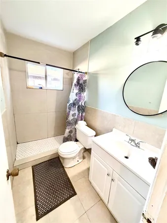 $2,250 | 218 Southwest 1st Court, Pompano Beach, FL 33060