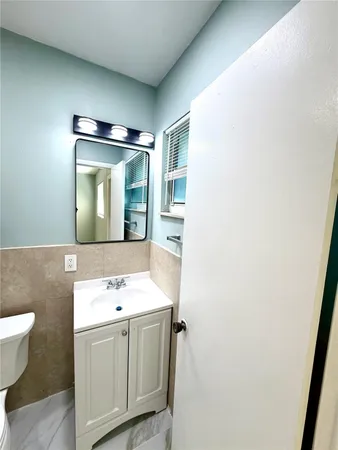 $2,250 | 218 Southwest 1st Court, Pompano Beach, FL 33060