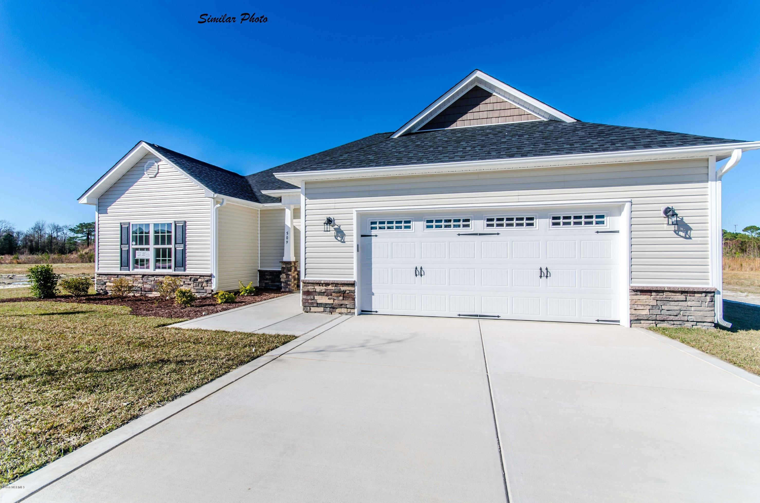 328 Catamaran Road Swansboro, NC 28584 - Photo 3 of 29 3