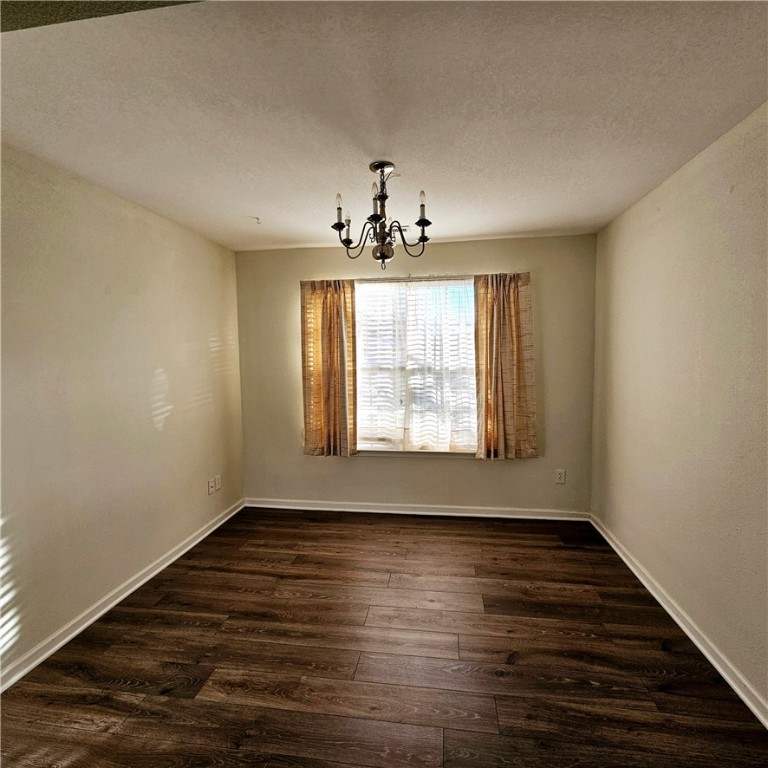 104 Tc-2-167 Pendleton, SC 29670 - Photo 10 of 24 Dining Room