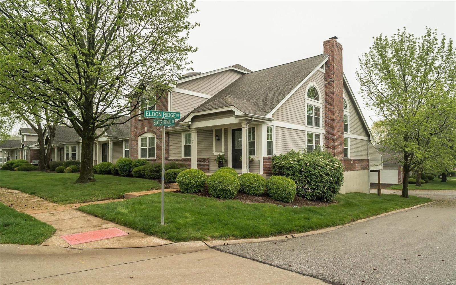 1908 Baxter Ridge Drive Chesterfield, MO 63017 - Photo 4 of 76 Gallery Image 4