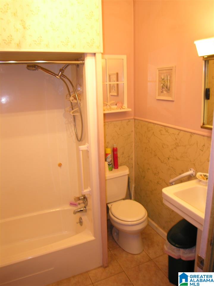 1075 Columbiana Road Birmingham, AL 35209 - Photo 17 of 24