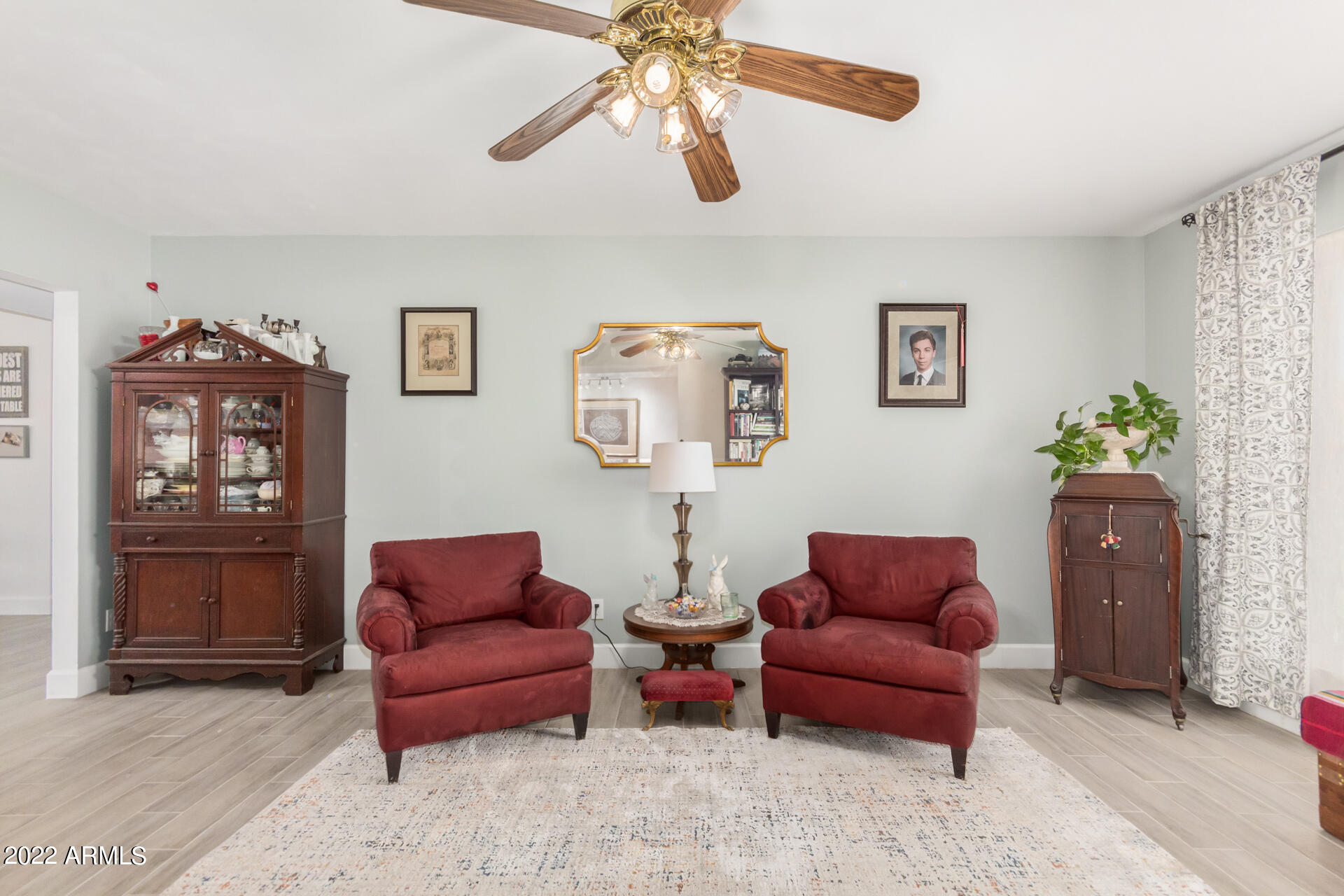 2408 East Cochise Road Phoenix, AZ 85028 - Photo 5 of 34 0008-08-Cochise