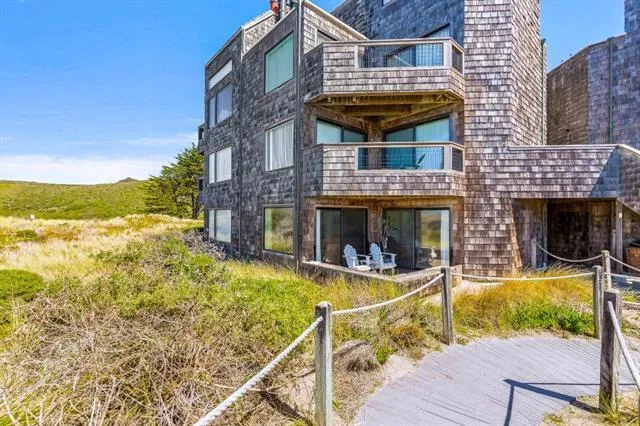 a view of a house with swimming pool