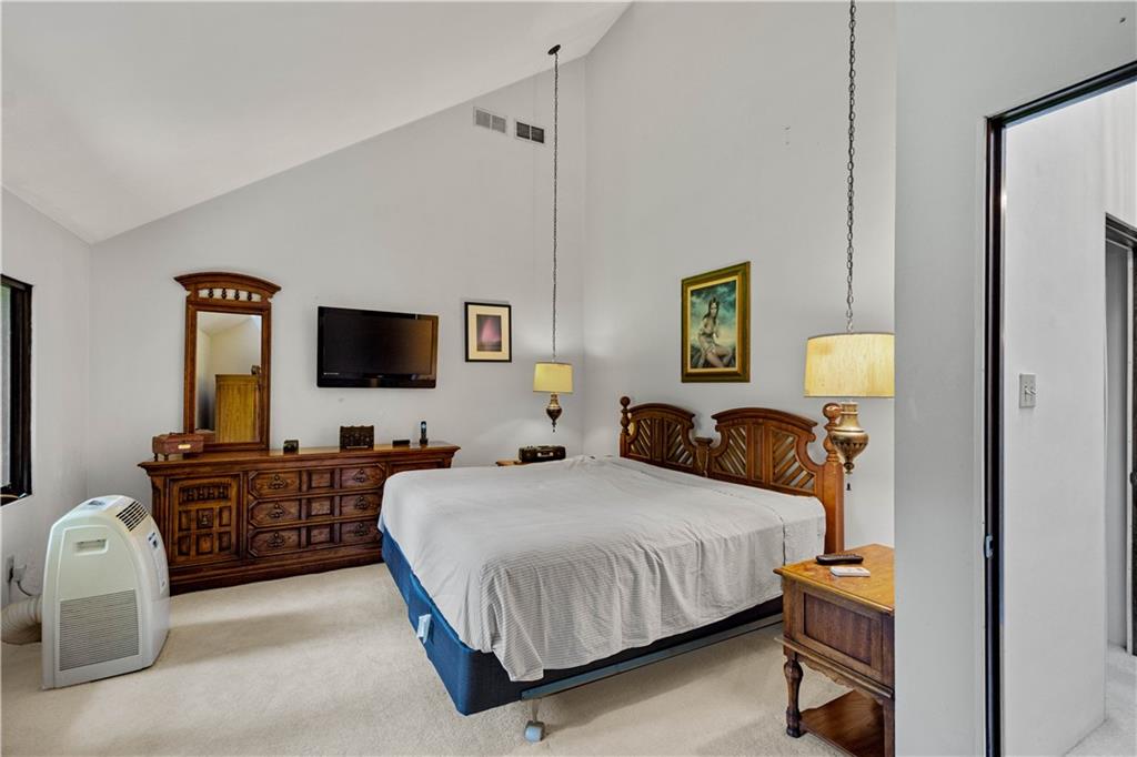 194 Thompson Hill Road Aliquippa, PA 15001 - Photo 16 of 33 Gallery Image 16