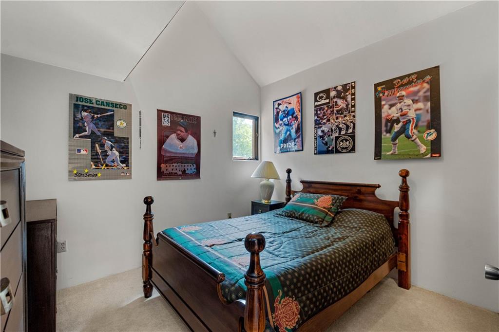 194 Thompson Hill Road Aliquippa, PA 15001 - Photo 20 of 33 Gallery Image 20
