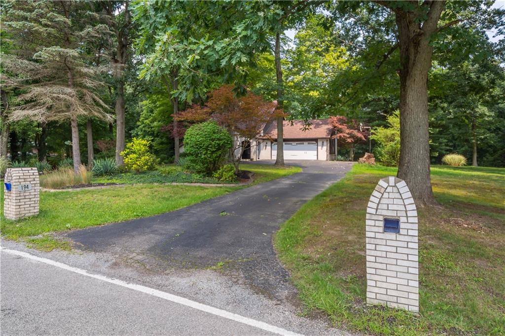 194 Thompson Hill Road Aliquippa, PA 15001 - Photo 3 of 33 Gallery Image 3