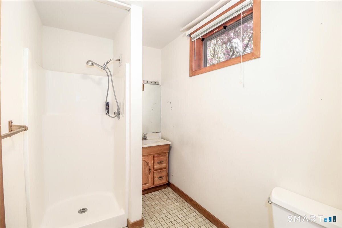63 North Mountain Road Brookfield, CT 06804 - Photo 33 of 34 off of bonus space
