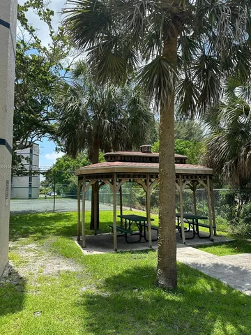 $2,200 | 7075 Northwest 186th Street, Unit C104, Hialeah, FL 33015