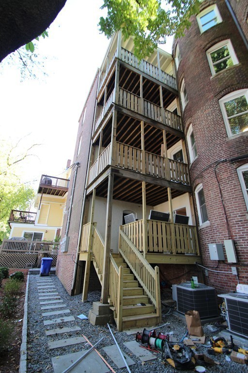 177 Winthrop Road, Unit 2 Brookline, MA 02445 - Photo 6 of 7