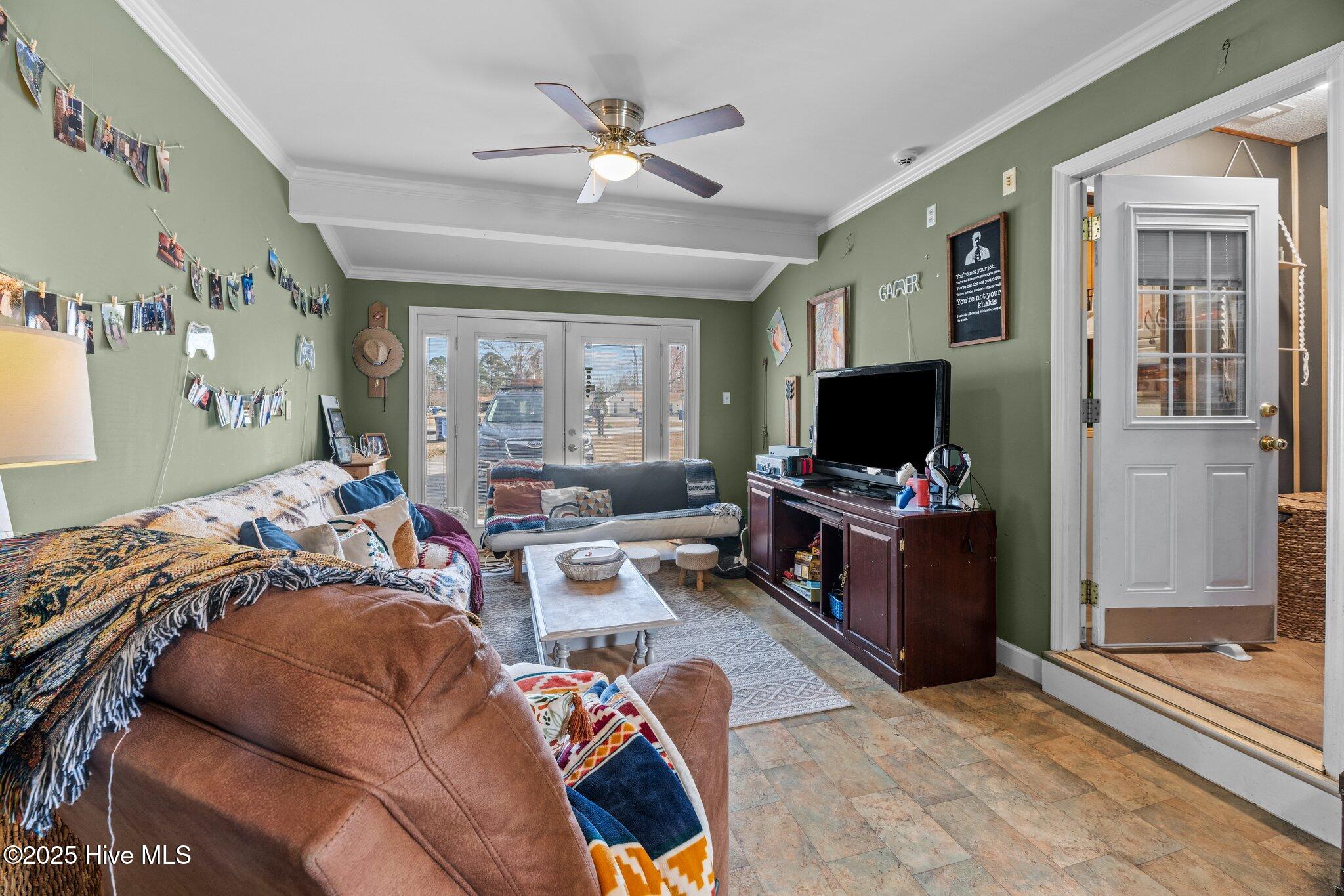 103 Shipman Road Havelock, NC 28532 - Photo 16 of 43 25-web-or-mls-DSC_5888