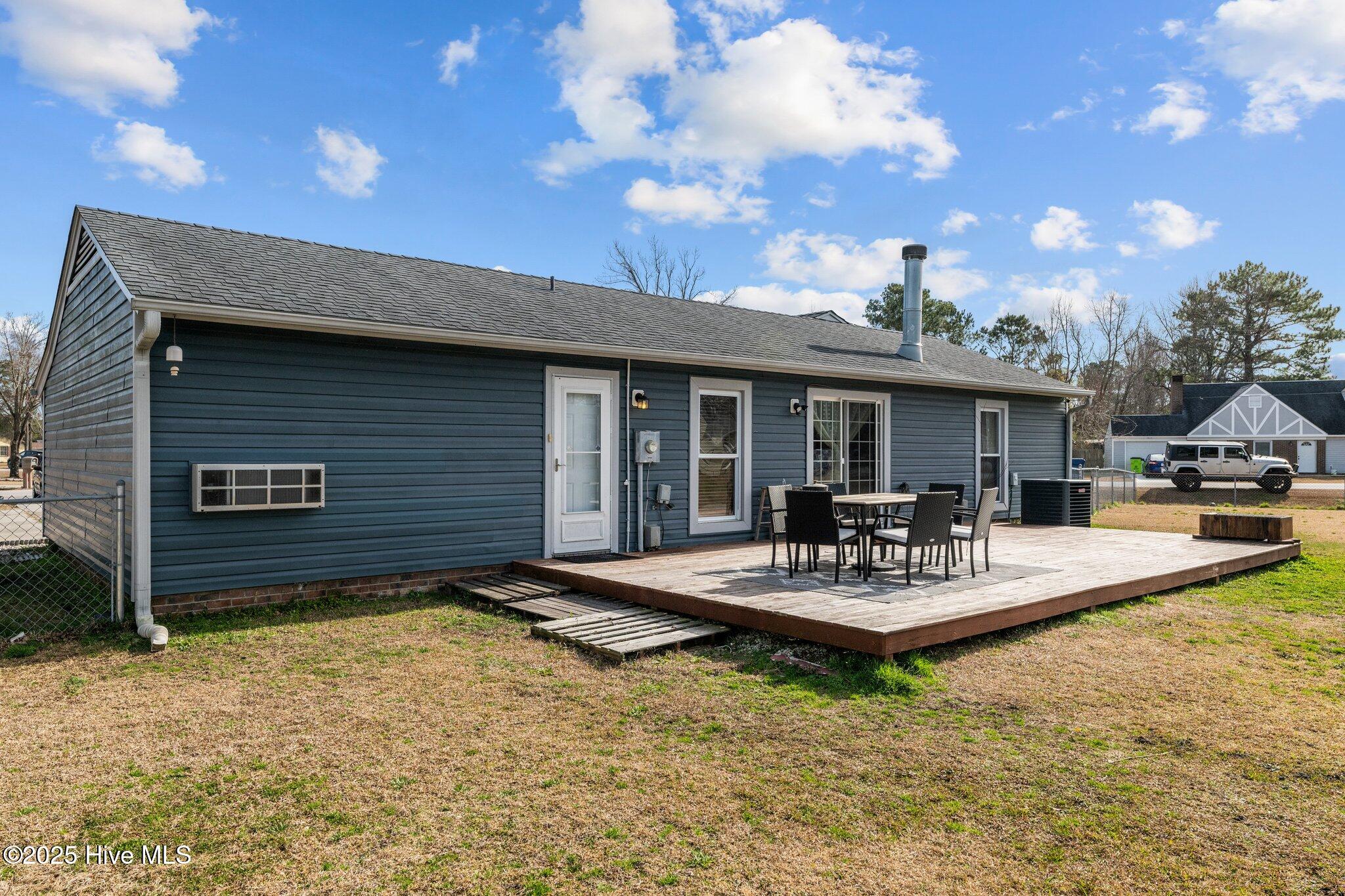 103 Shipman Road Havelock, NC 28532 - Photo 33 of 43 32-web-or-mls-DSC_5907