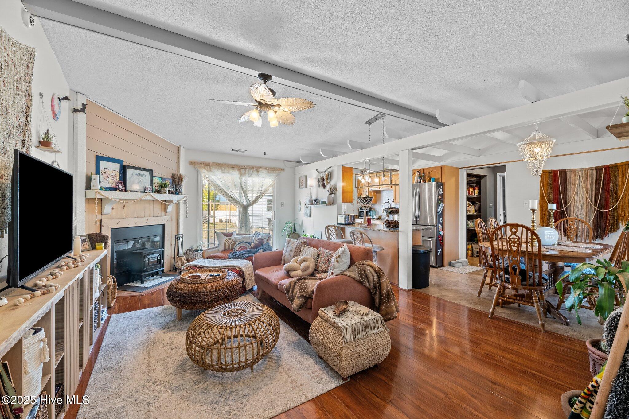 103 Shipman Road Havelock, NC 28532 - Photo 6 of 43 16-web-or-mls-DSC_5831