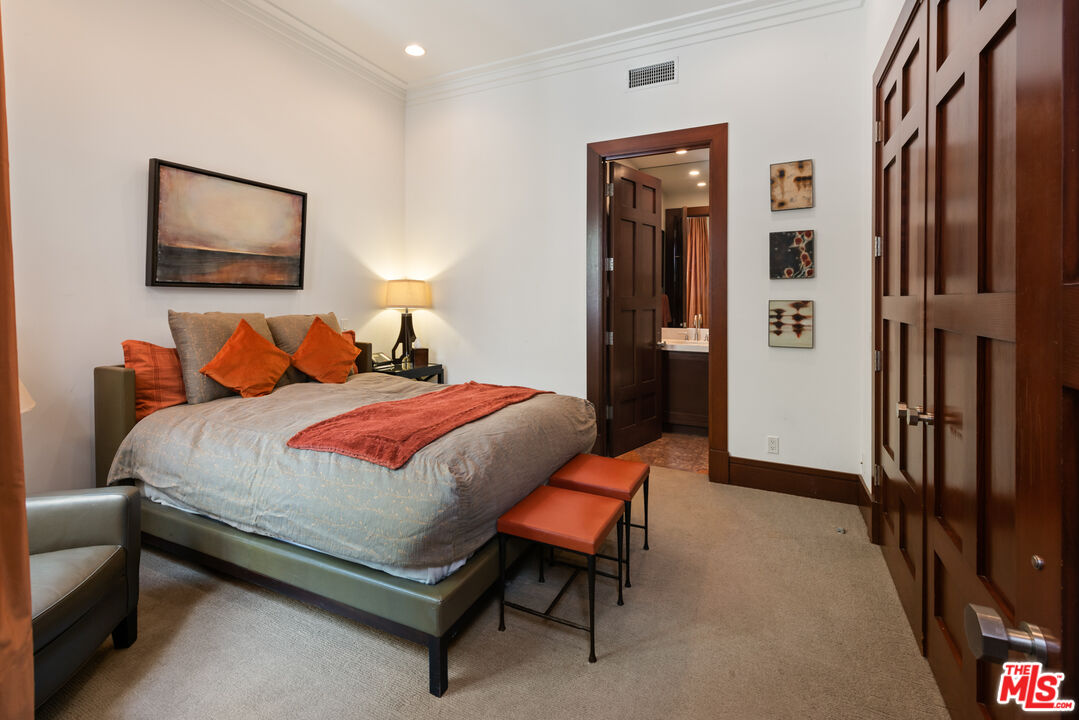 13947 Durham Road Beverly Hills, CA 90210 - Photo 21 of 46