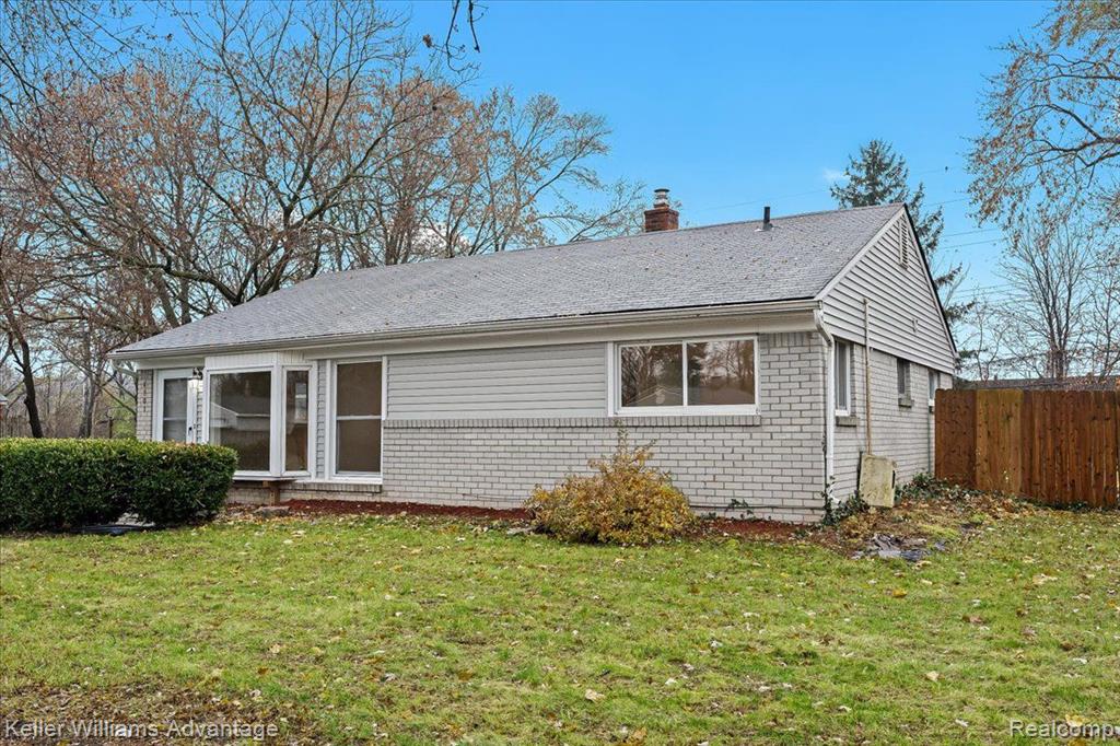 4801 Rioview Drive Clarkston, MI 48346 - Photo 4 of 28