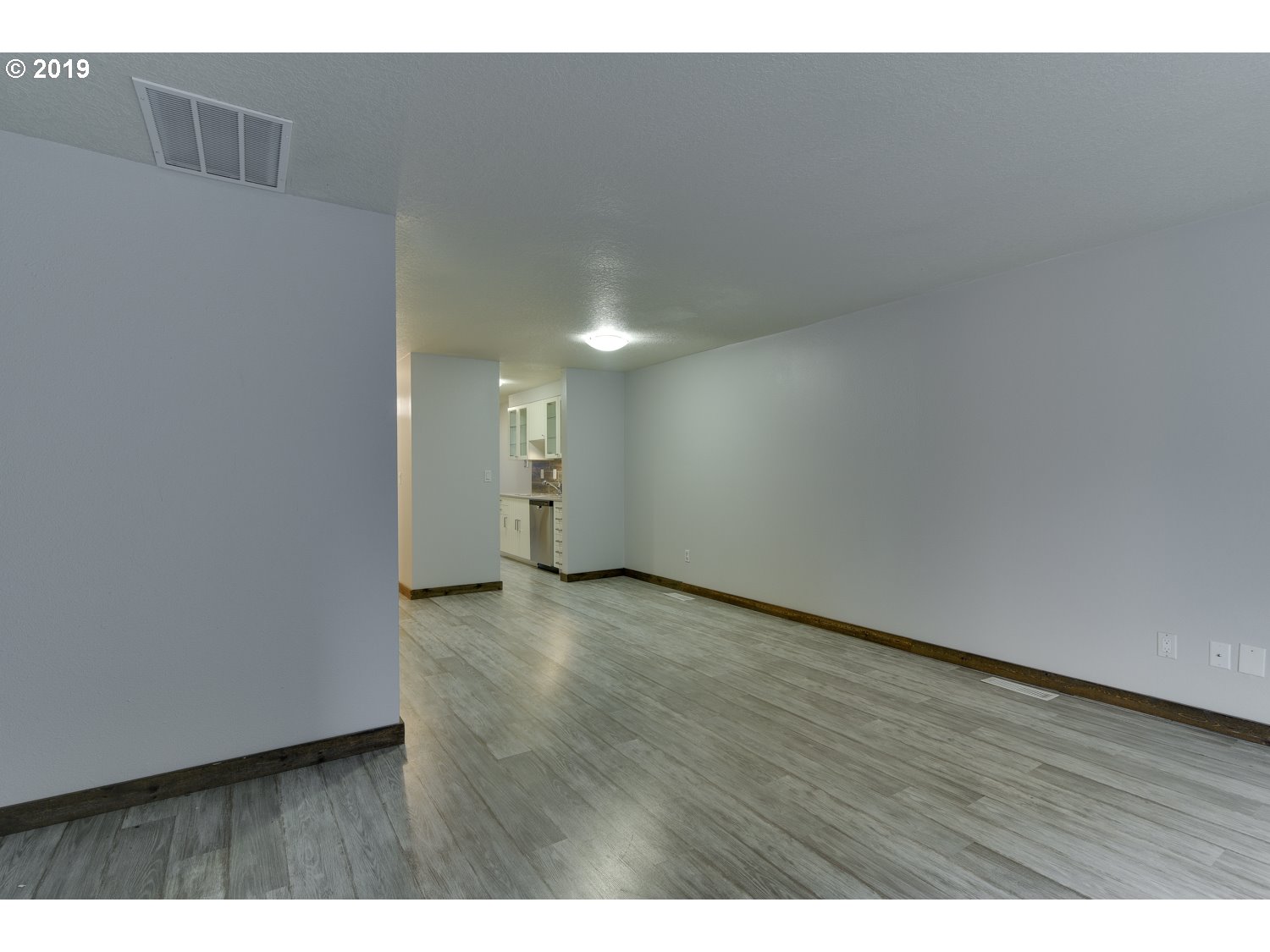 5624 South Riverside Lane, Unit 13 Portland, OR 97239 - Photo 14 of 30 Gallery Image 14