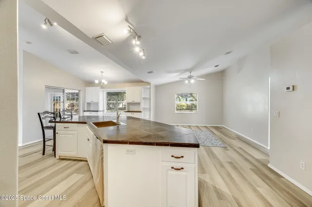 $349,900 | 2885 Kingston Lane, Melbourne, FL 32935