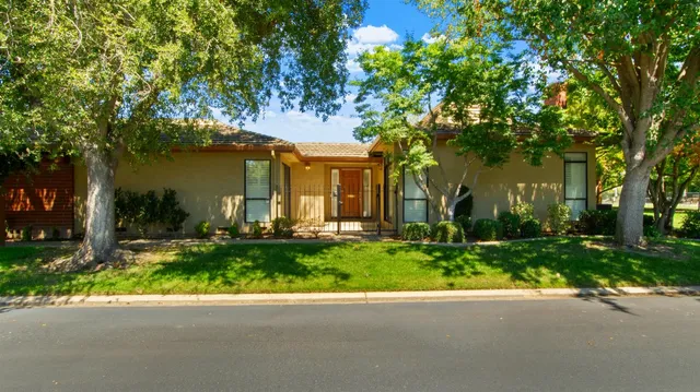 $527,000 | 208 Gramercy Park Drive, Lodi, CA 95242