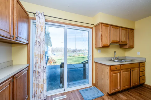 $265,000 | 6175-6177 Aubill Drive, Eau Claire, MI 49111