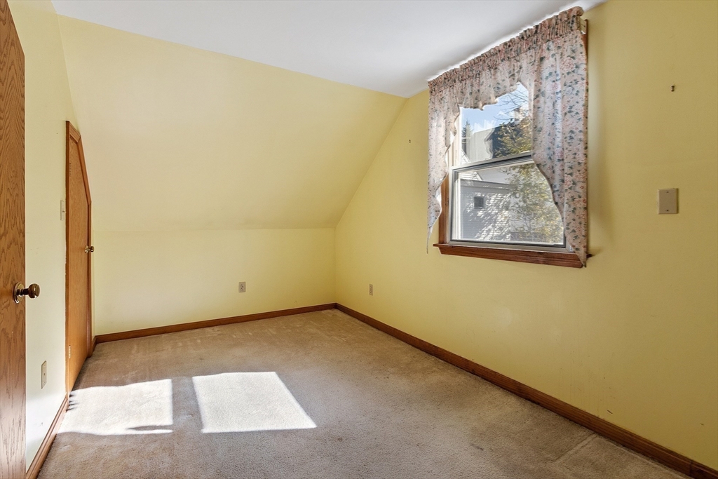 4 Moran Street Gardner, MA 01440 - Photo 27 of 30