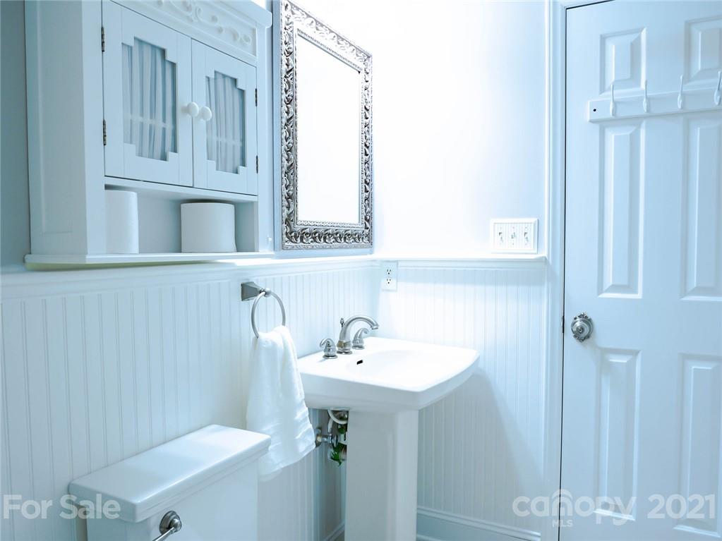 252 Robert Keever Road Stanley, NC 28164 - Photo 8 of 28 Gallery Image 8