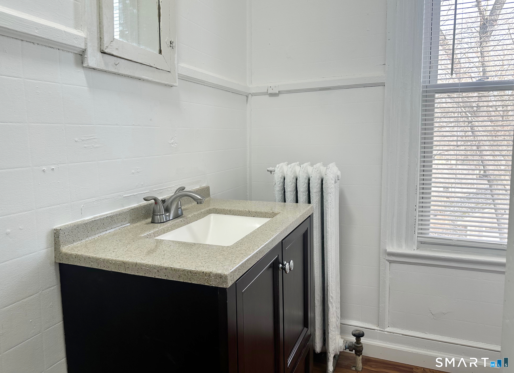 394 High Street Middletown, CT 06457 - Photo 15 of 27