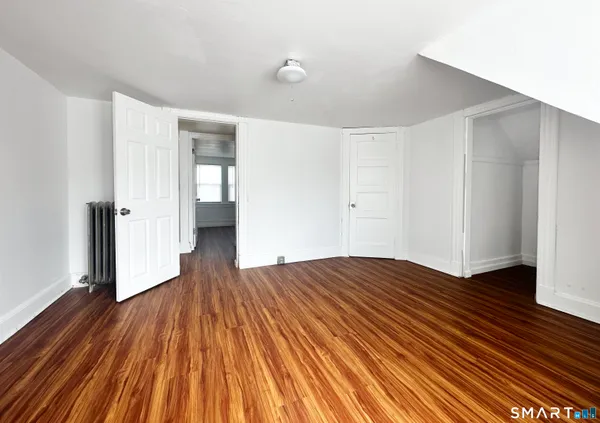 $2,800 | 394 High Street, Middletown, CT 06457