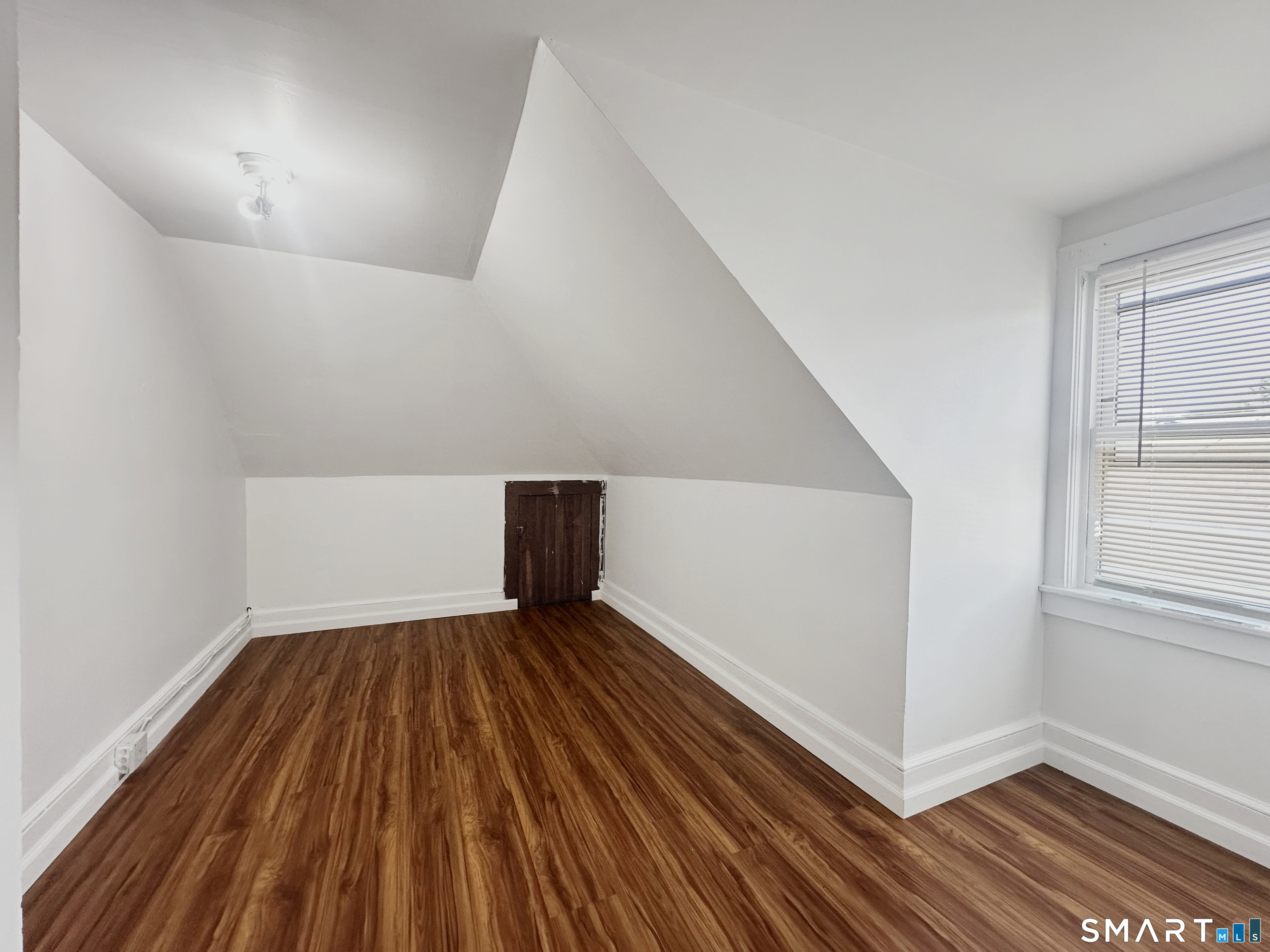 394 High Street Middletown, CT 06457 - Photo 23 of 27