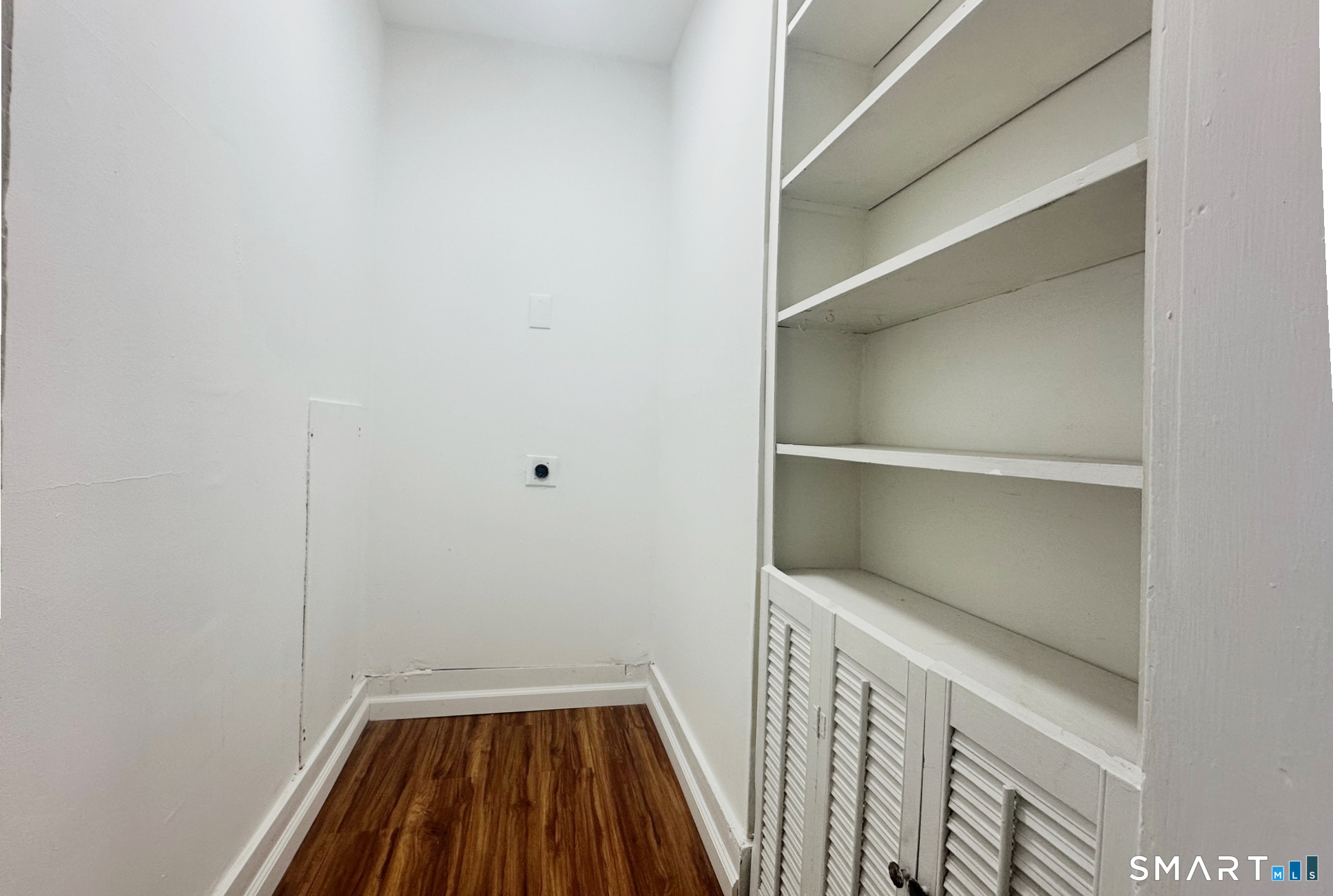 394 High Street Middletown, CT 06457 - Photo 6 of 27