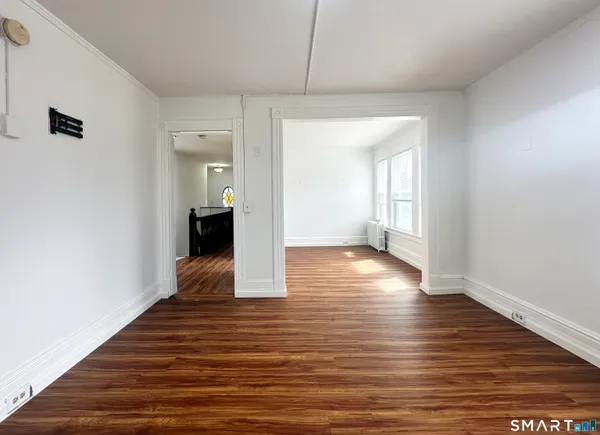 $2,800 | 394 High Street, Middletown, CT 06457