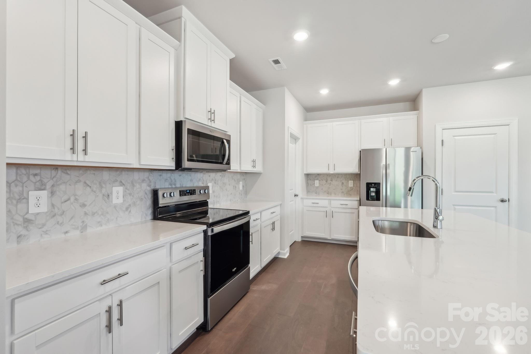 1330 30th St Lane Northeast Conover, NC 28613 - Photo 2 of 18