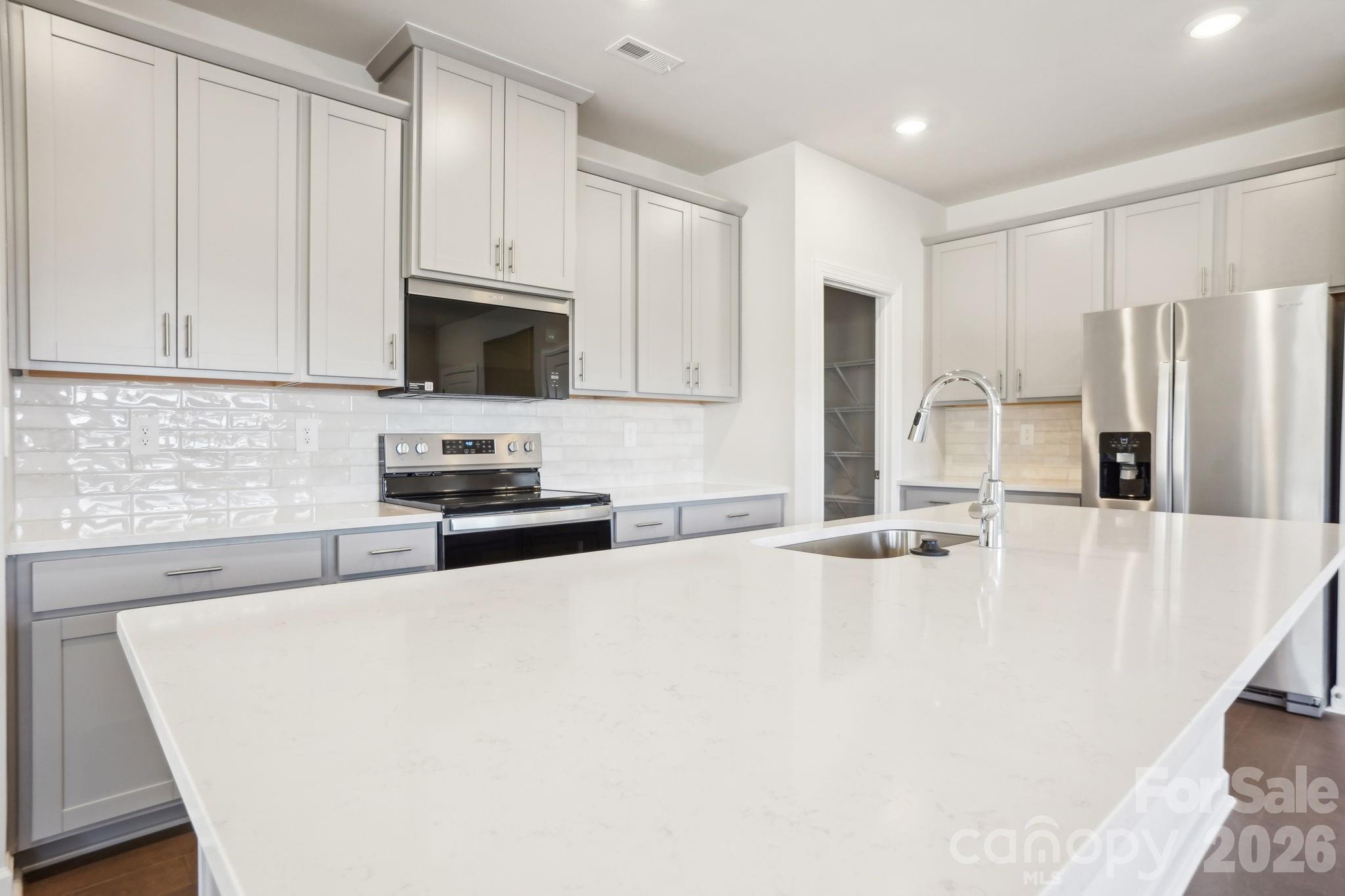 1330 30th St Lane Northeast Conover, NC 28613 - Photo 4 of 25