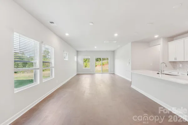 $329,564 | 1330 30th St Lane Northeast, Conover, NC 28613