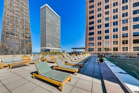 $219,000 | 777 North Michigan Avenue, Unit 3405, Chicago, IL 60611