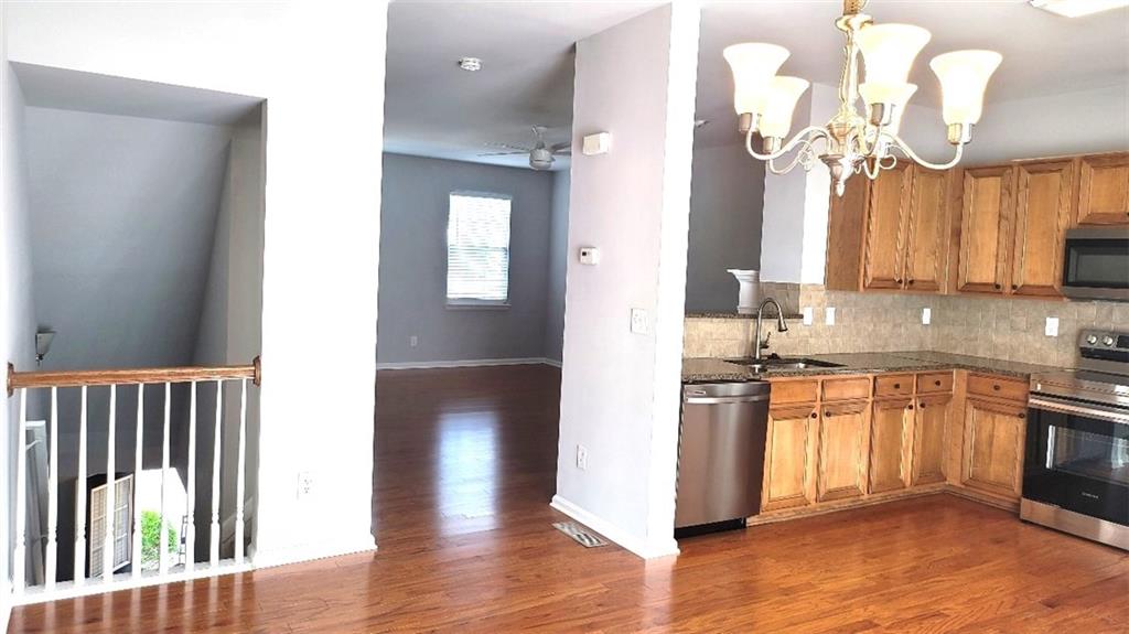 2020 Meadow Peak Road Duluth, GA 30097 - Photo 3 of 17