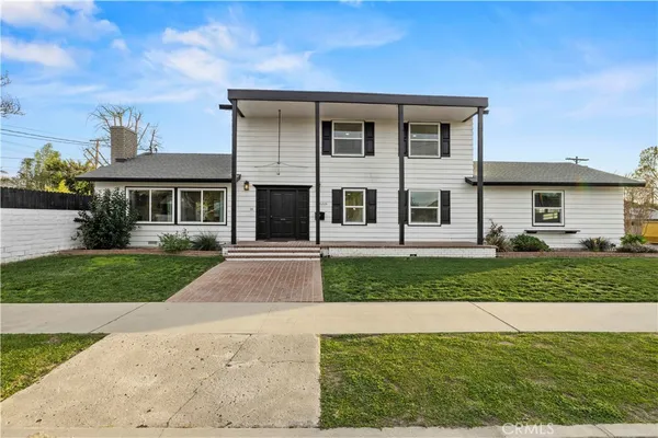$1,429,000 | 10228 Amestoy Avenue, Northridge, CA 91325