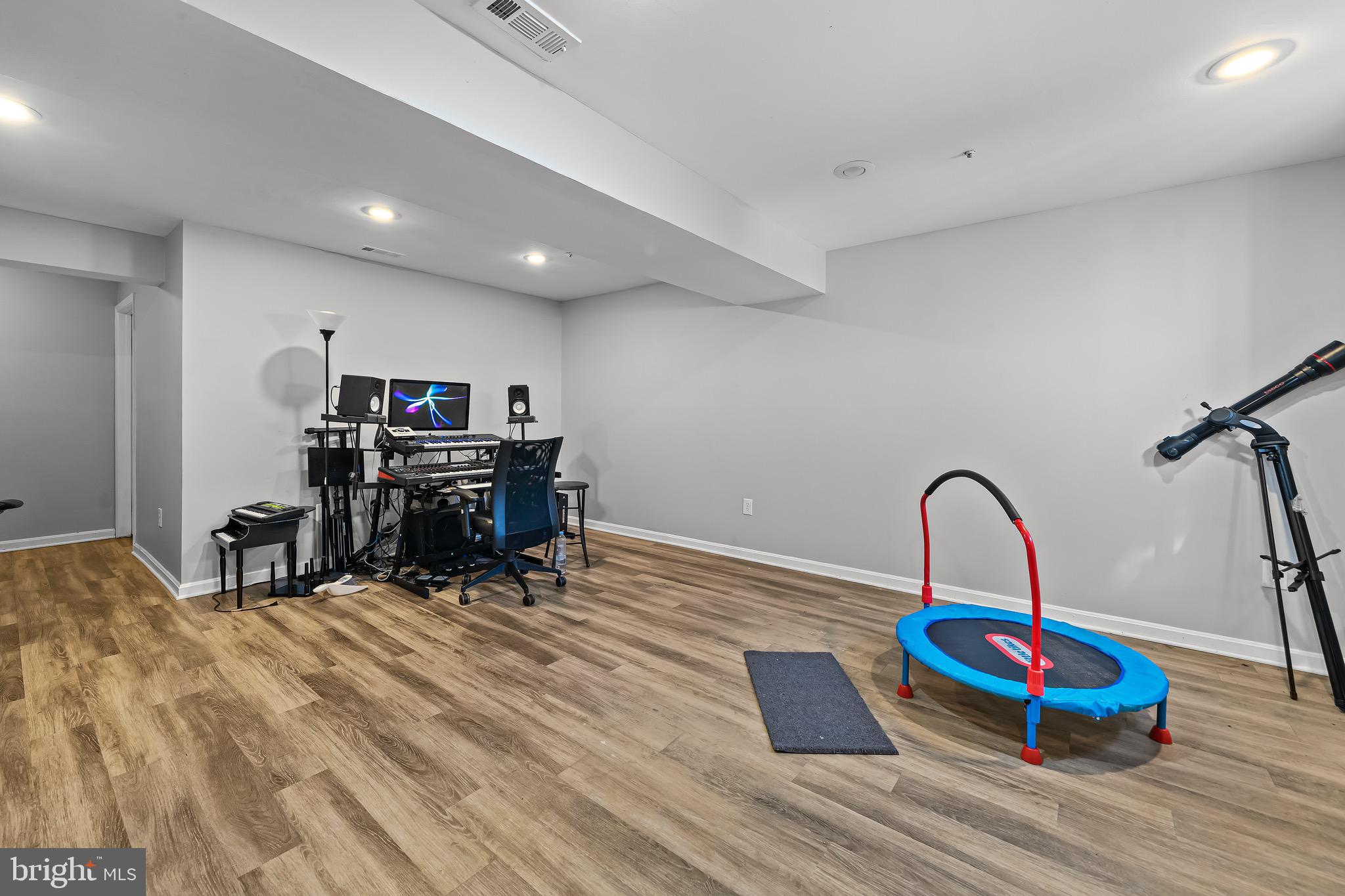 8583 Ritchboro Road District Heights, MD 20747 - Photo 24 of 27