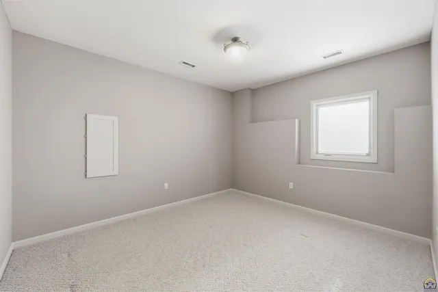 $440,000 | 5021 Northwest Sterling Chase Drive, Topeka, KS 66618