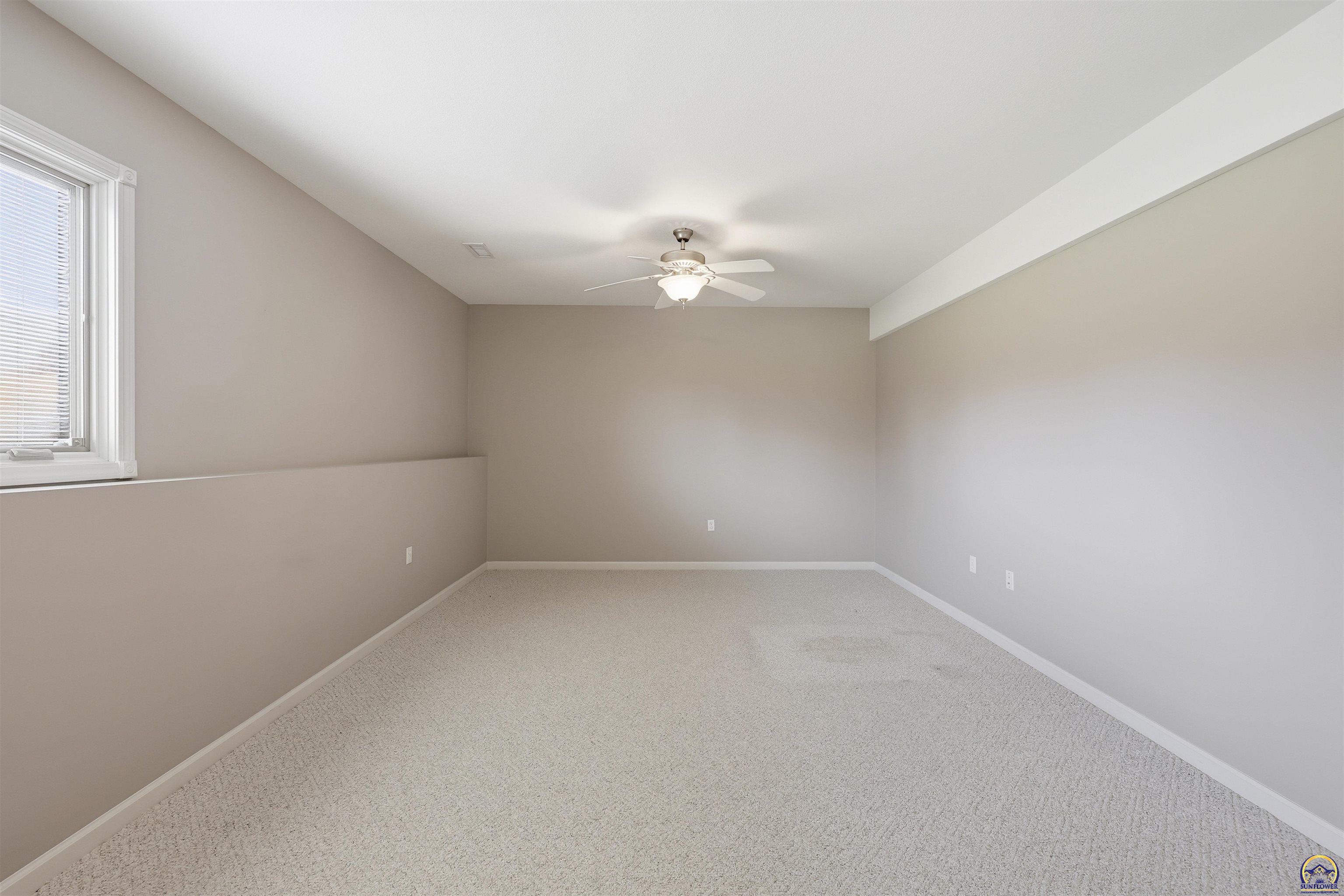 5021 Northwest Sterling Chase Drive Topeka, KS 66618 - Photo 34 of 40