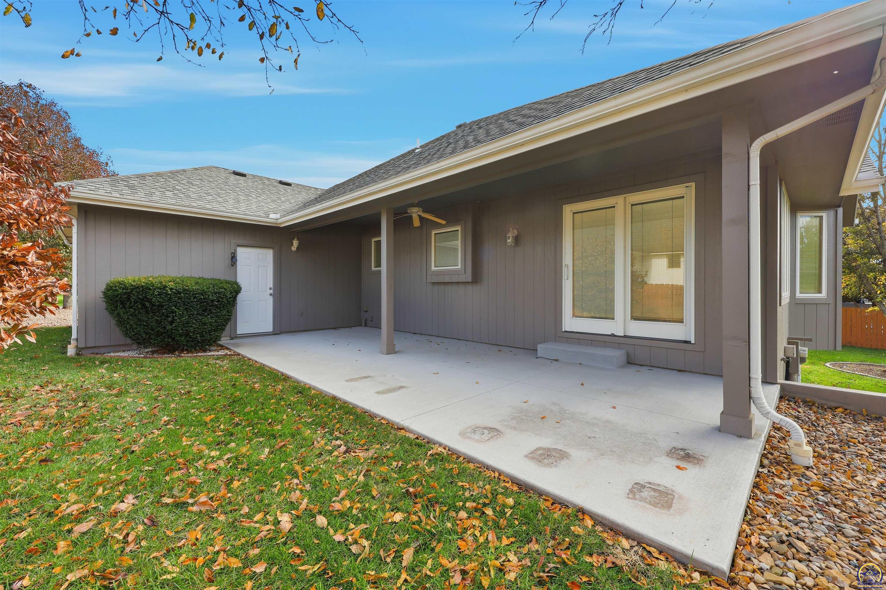 5021 Northwest Sterling Chase Drive Topeka, KS 66618 - Photo 37 of 40